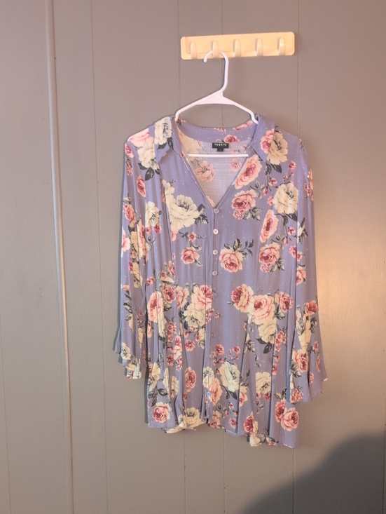 torrid Tops - torrid Lavender Floral Button-Down Blouse